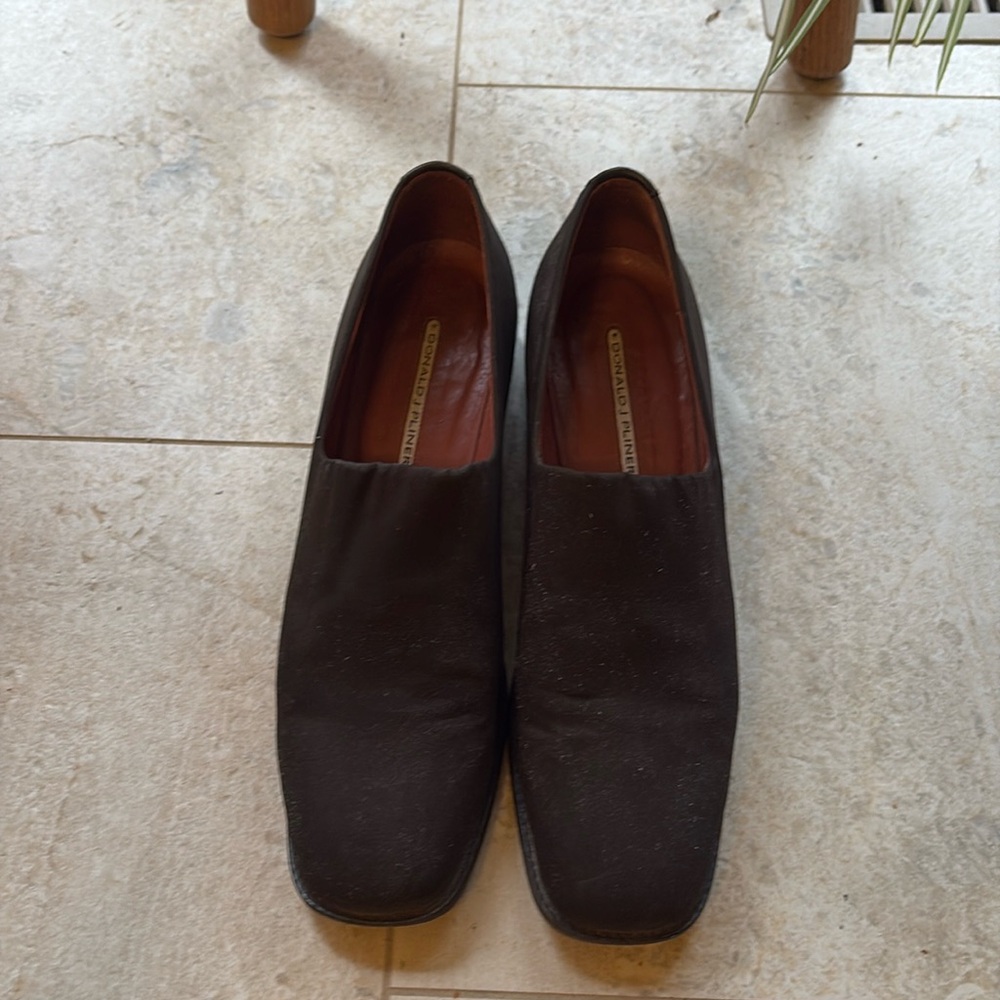 Donald Pliner Women’s Black Dress Shoe